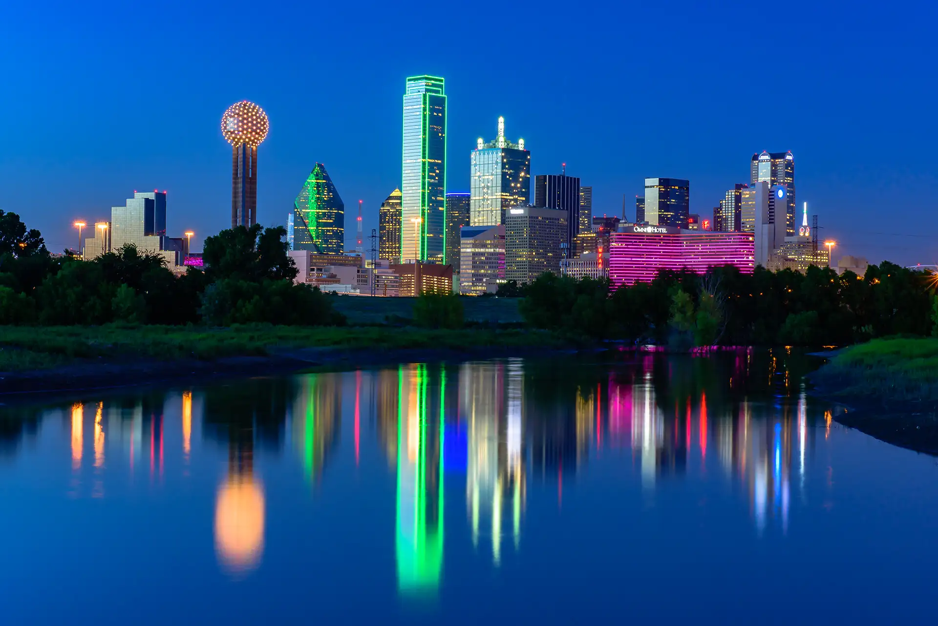 Dallas Texas Skyline at night