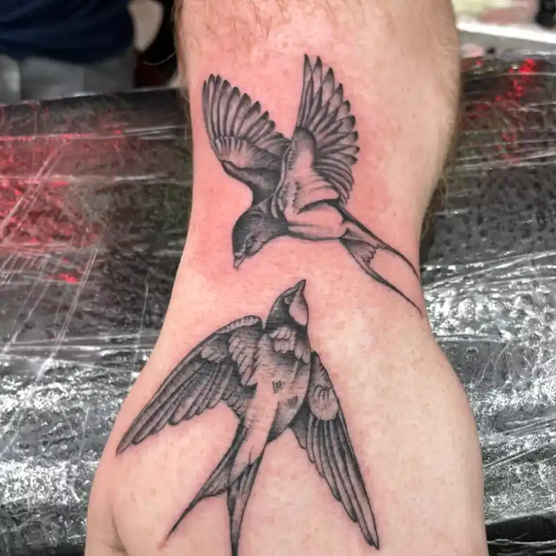 Fine Line realism tattoo