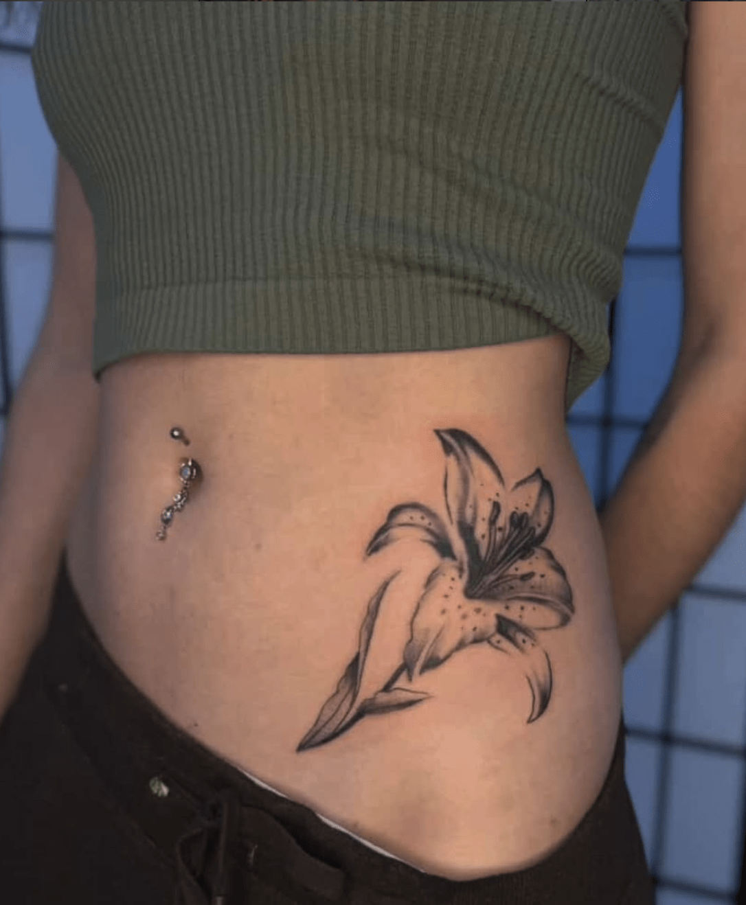 realism flower tattoo